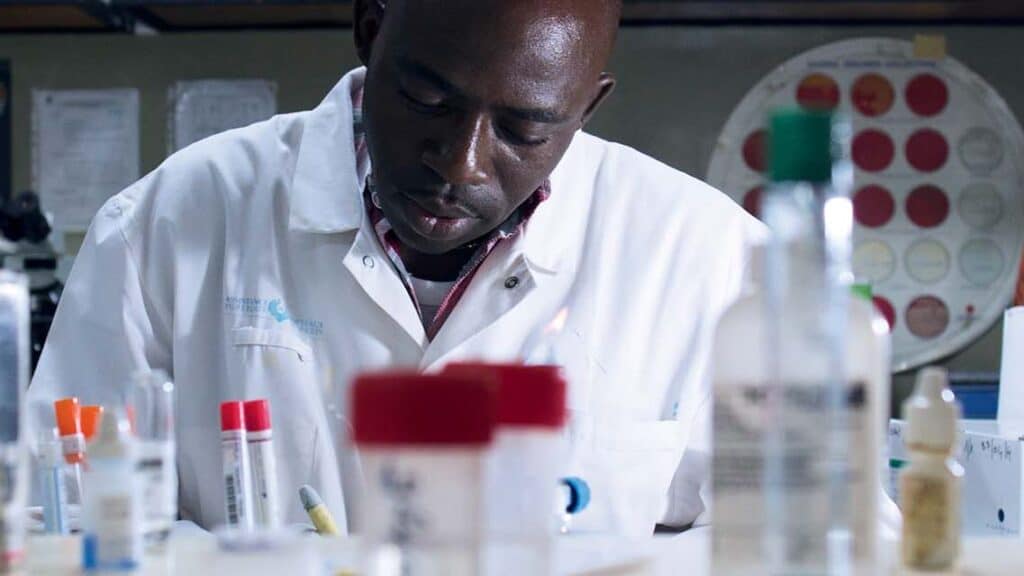 Laboratory worker in the Rodolphe Mérieux laboratory of Bamako, Mali
